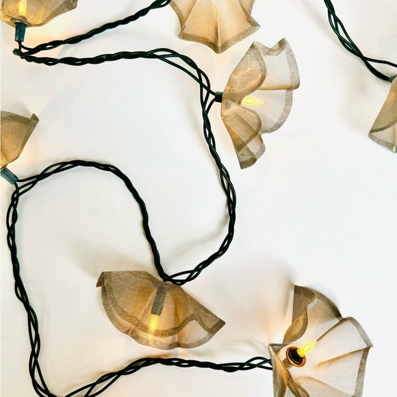 Vintage Christmas Tree String Lights Silver Mesh 2 Strands 20 Lights 180” - Picture 2 of 3